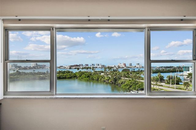 31 ISLAND WAY 505, Clearwater Beach, FL 33767