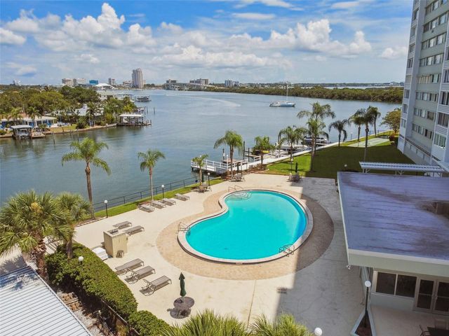 31 ISLAND WAY 505, Clearwater Beach, FL 33767