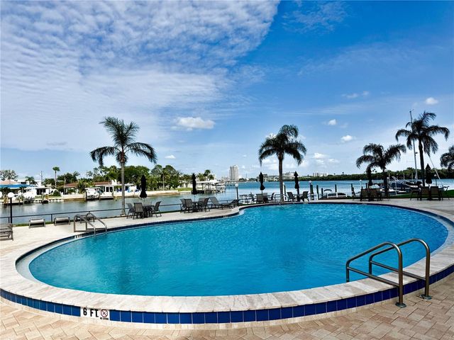 31 ISLAND WAY 505, Clearwater Beach, FL 33767