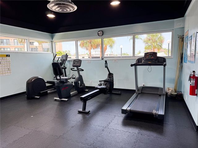 31 ISLAND WAY 505, Clearwater Beach, FL 33767