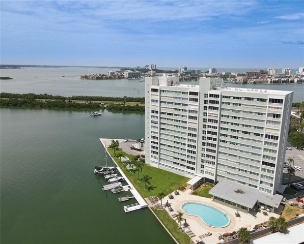 31 ISLAND WAY 505, Clearwater Beach, FL 33767