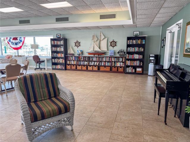 31 ISLAND WAY 505, Clearwater Beach, FL 33767