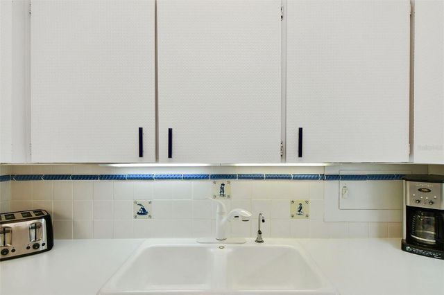 31 ISLAND WAY 505, Clearwater Beach, FL 33767