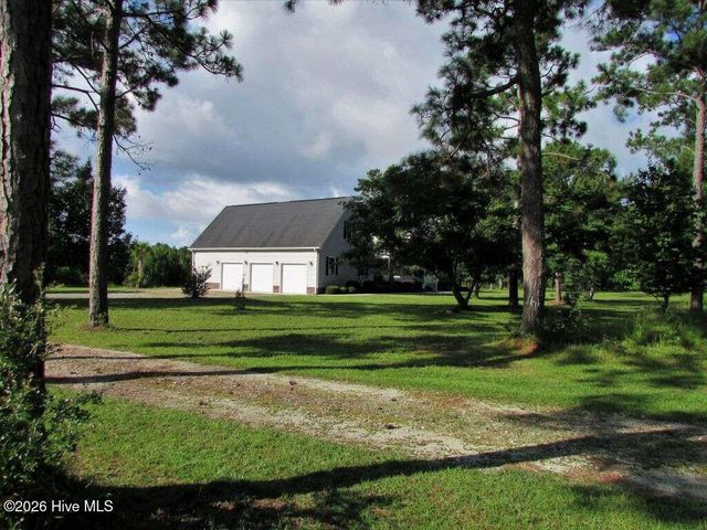 158 Stump Sound Church Road, Holly Ridge, NC 28445