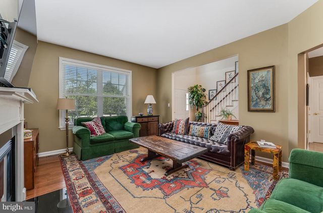 12 HIGGINS CT, Flemington, NJ 08822