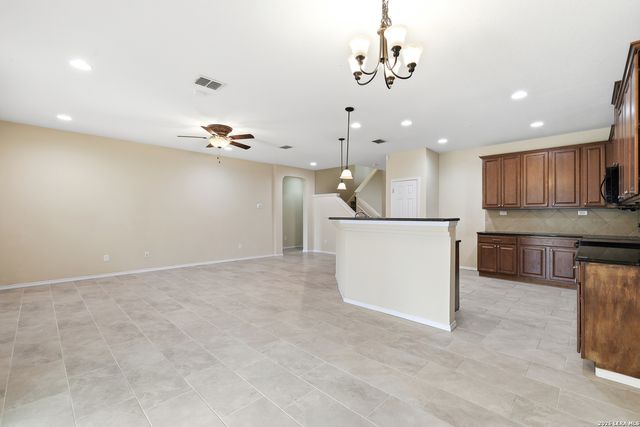 9911 Copper Rise, Converse, TX 78109