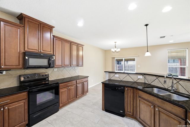 9911 Copper Rise, Converse, TX 78109