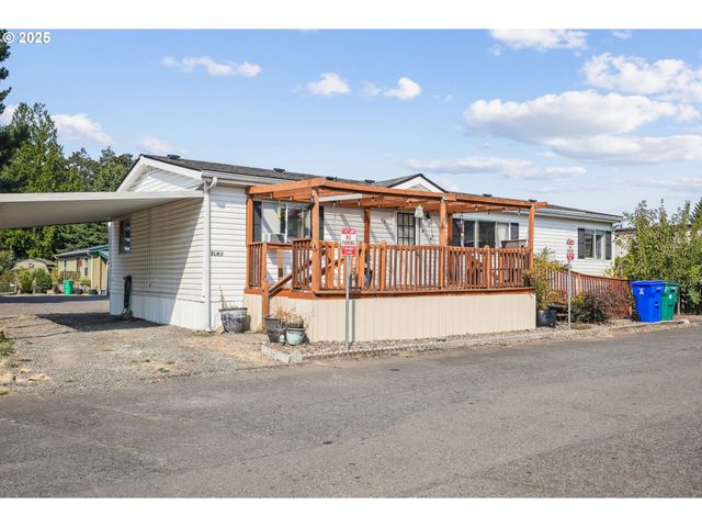 10701 Se HIGHWAY 212 E2, Clackamas, OR 97015