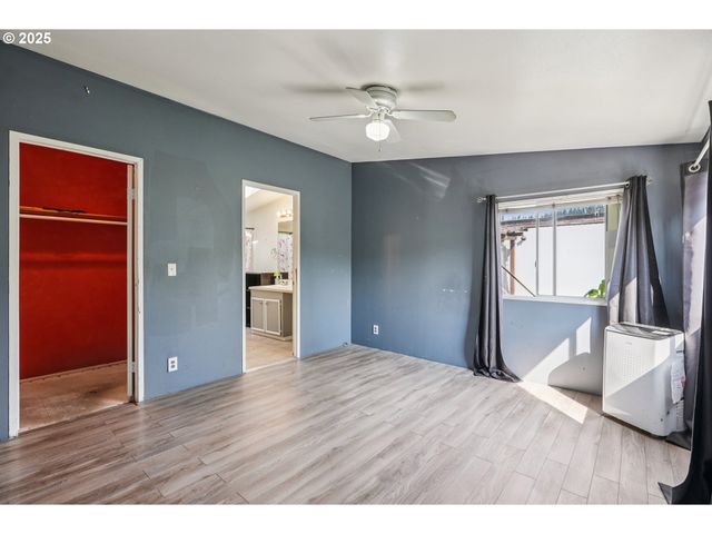 10701 Se HIGHWAY 212 E2, Clackamas, OR 97015