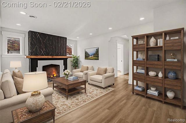 17145 Wisconsin Street, Detroit, MI 48221