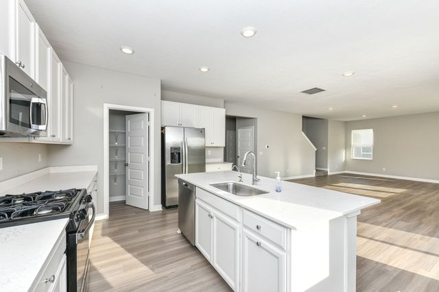 2646 Grassy Branch Drive, Whitestown, IN 46075