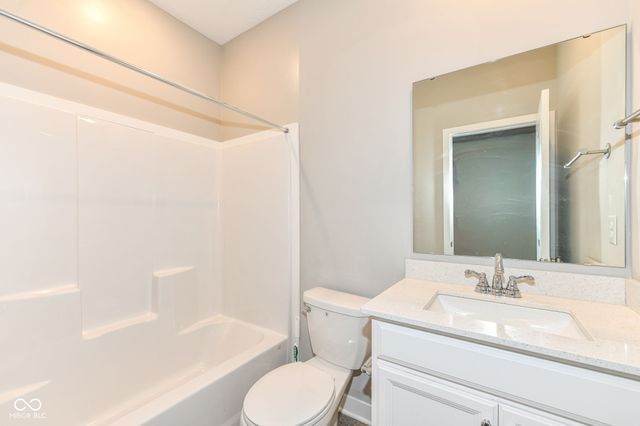 2646 Grassy Branch Drive, Whitestown, IN 46075