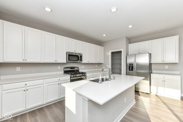 2646 Grassy Branch Drive, Whitestown, IN 46075