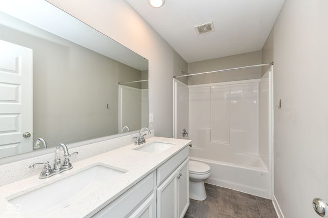 2646 Grassy Branch Drive, Whitestown, IN 46075