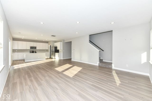 2646 Grassy Branch Drive, Whitestown, IN 46075