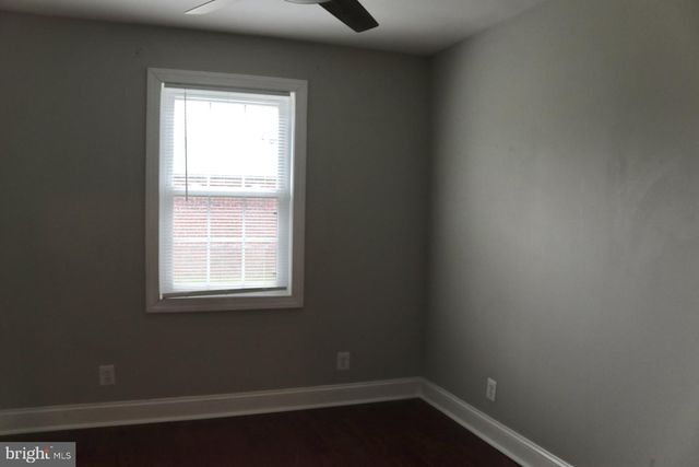 102 E MAIN ST, Marlton, NJ 08053