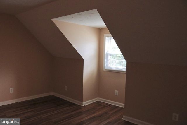 102 E MAIN ST, Marlton, NJ 08053