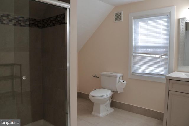 102 E MAIN ST, Marlton, NJ 08053
