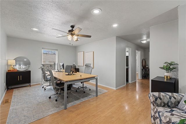 2602 E Battlefield Boulevard, Bentonville, AR 72712