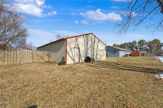 2602 E Battlefield Boulevard, Bentonville, AR 72712