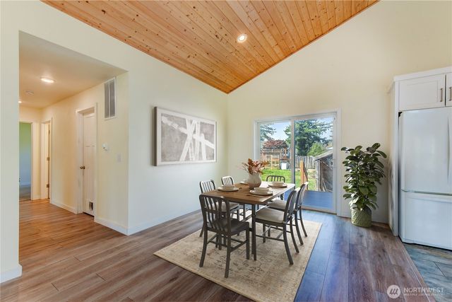 235 8th St, Gold Bar, WA 98251