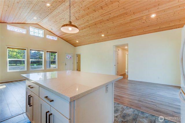 235 8th St, Gold Bar, WA 98251