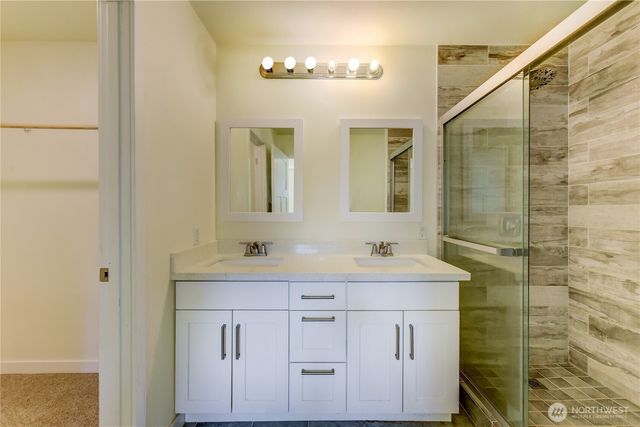 235 8th St, Gold Bar, WA 98251