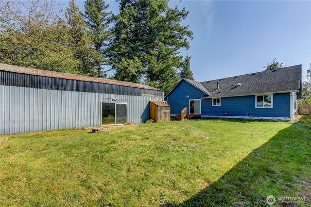 235 8th St, Gold Bar, WA 98251