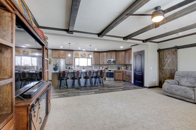 212 Skyline Rdg, Dover, TN 37058