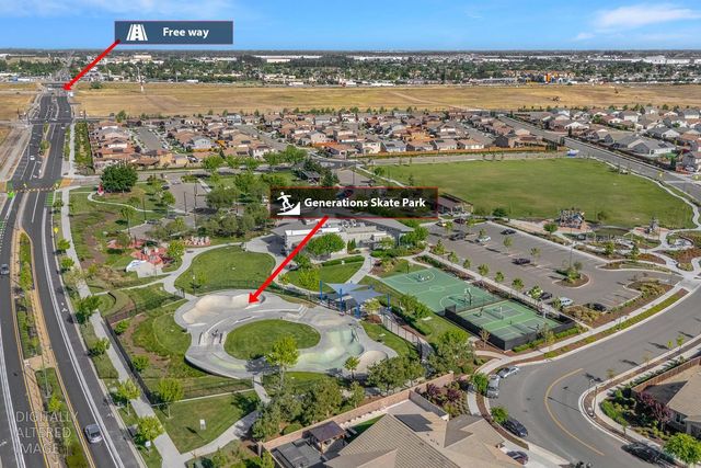 864 Loon St, Lathrop, CA 95330
