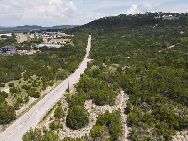 8007 Arapaho TRL, Lago Vista, TX 78645