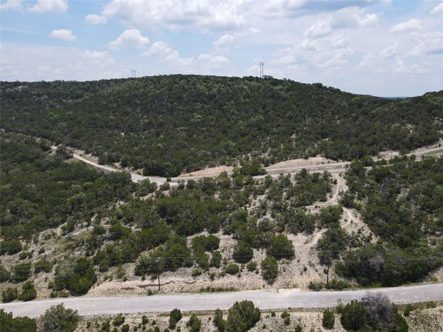 8007 Arapaho TRL, Lago Vista, TX 78645