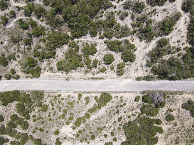 8007 Arapaho TRL, Lago Vista, TX 78645