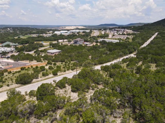 8007 Arapaho TRL, Lago Vista, TX 78645