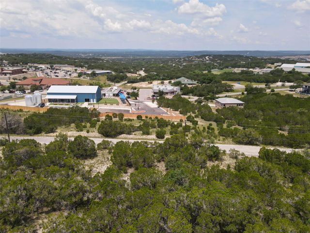 8007 Arapaho TRL, Lago Vista, TX 78645