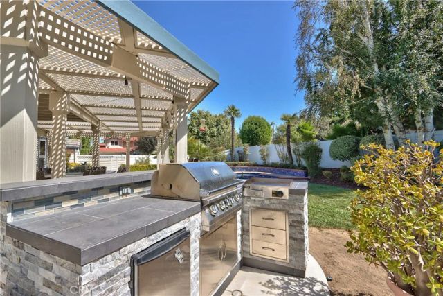 30569 Bridgeview Circle, Temecula, CA 92592