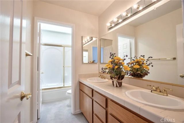 30569 Bridgeview Circle, Temecula, CA 92592