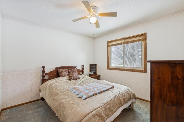 5439 Large Avenue NE, Albertville, MN 55301