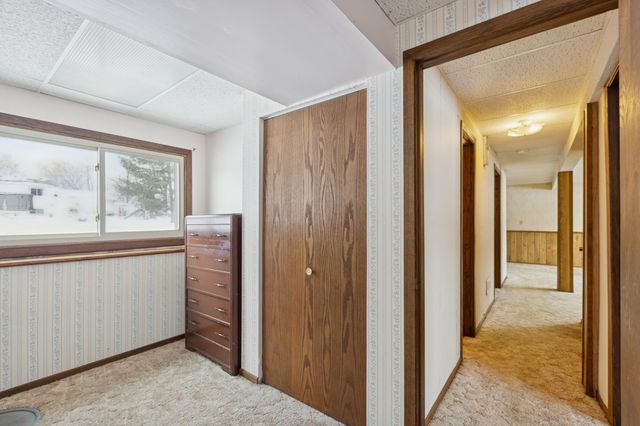 5439 Large Avenue NE, Albertville, MN 55301