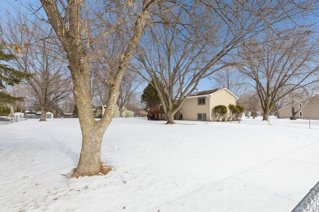 5439 Large Avenue NE, Albertville, MN 55301