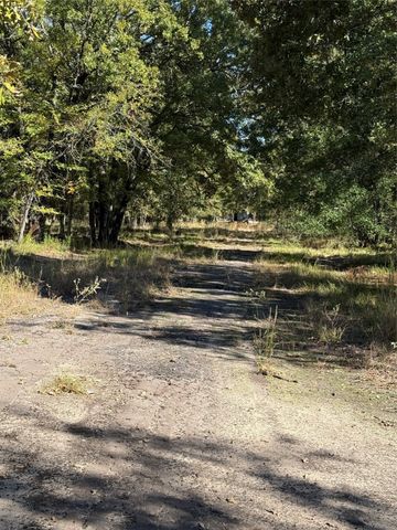 15801 Maple Lane, Malakoff, TX 75148