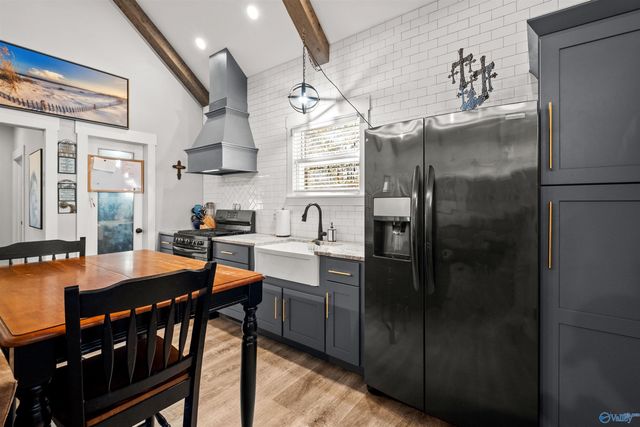 1595 Mohawk Cliff Road, Ohatchee, AL 36271