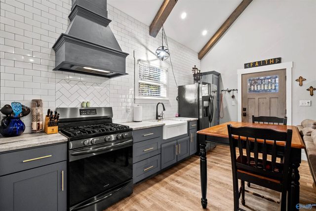 1595 Mohawk Cliff Road, Ohatchee, AL 36271