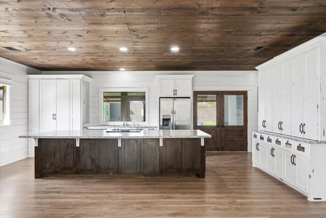 140 Vz County Road 1914, Fruitvale, TX 75127