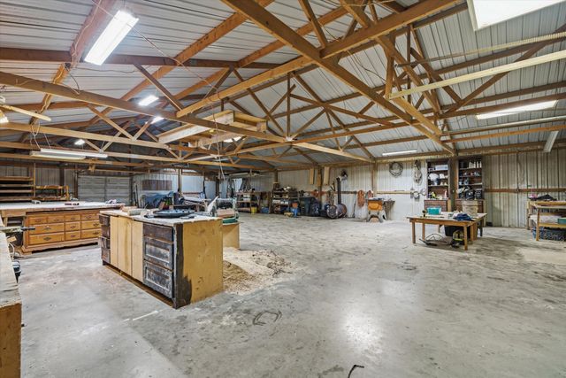 140 Vz County Road 1914, Fruitvale, TX 75127