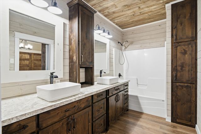 140 Vz County Road 1914, Fruitvale, TX 75127