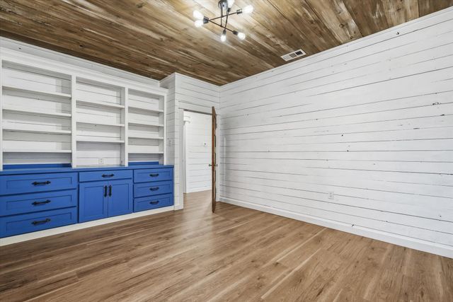 140 Vz County Road 1914, Fruitvale, TX 75127