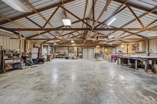 140 Vz County Road 1914, Fruitvale, TX 75127