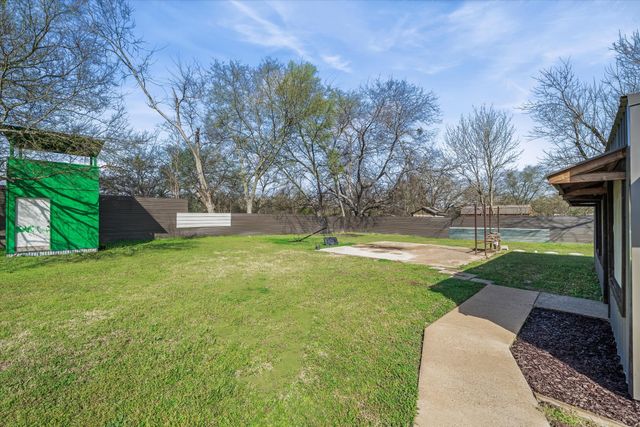 140 Vz County Road 1914, Fruitvale, TX 75127