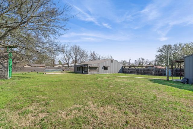 140 Vz County Road 1914, Fruitvale, TX 75127